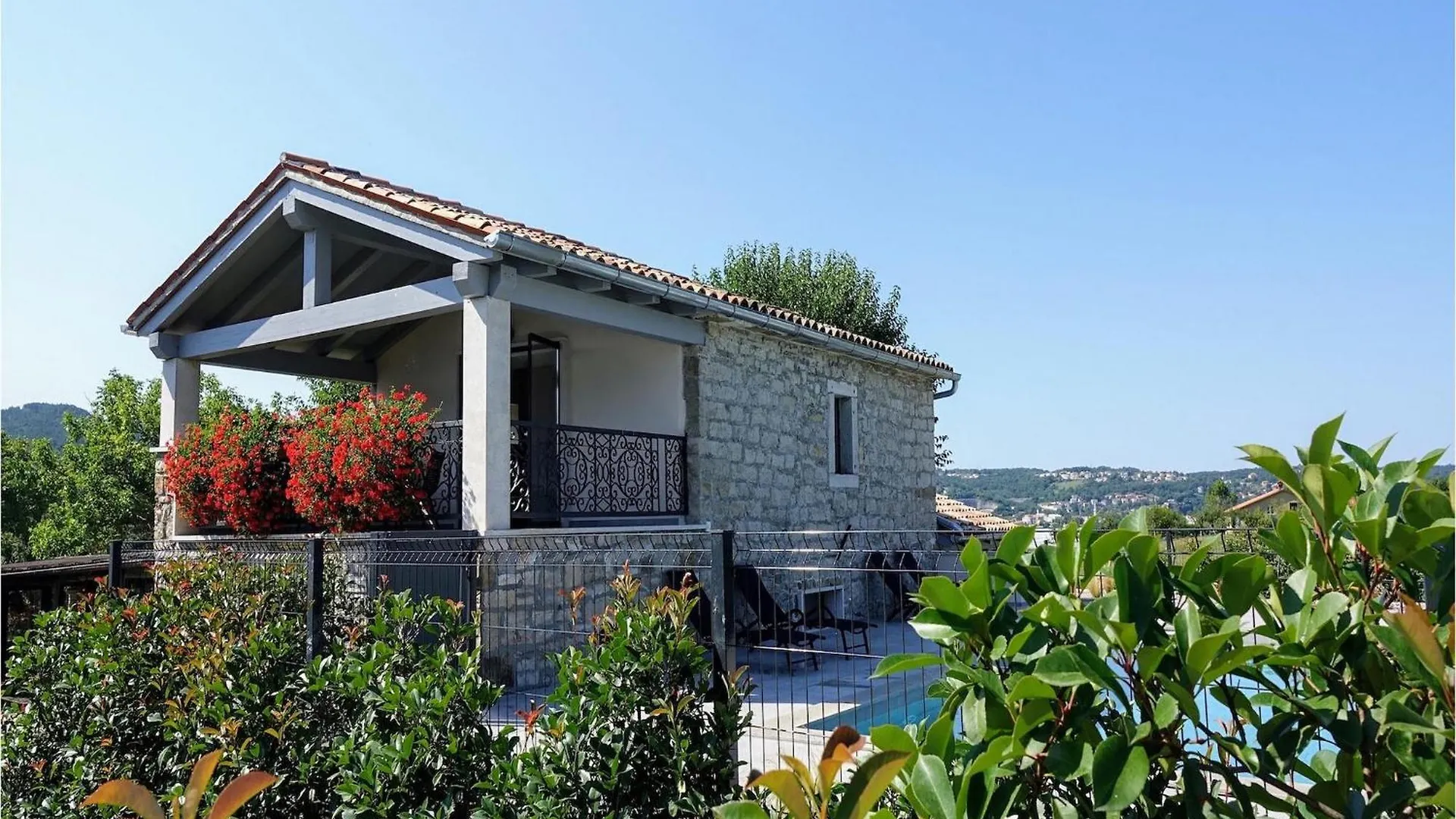 Lovely Home In Central Istria With Outdoor Swimming Pool Zarecje 0*,