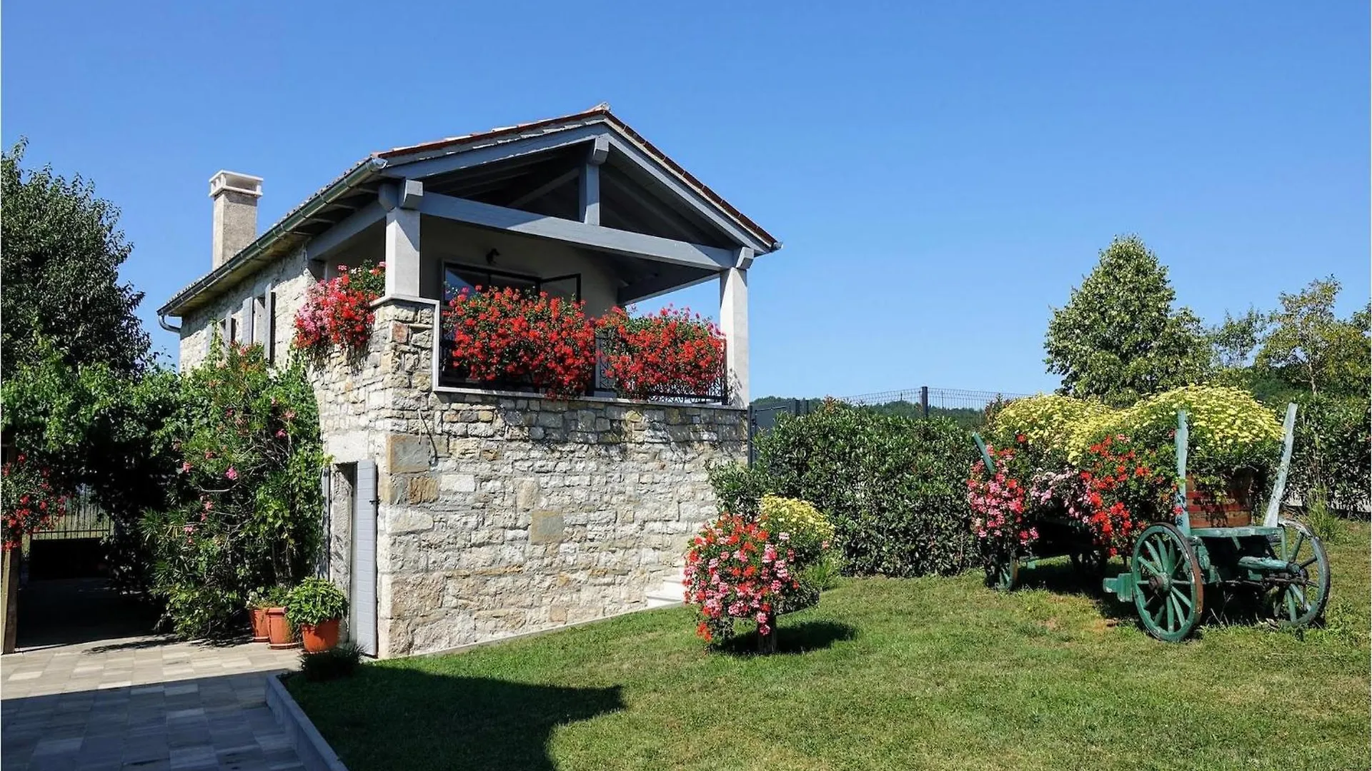 Lovely Home In Central Istria With Outdoor Swimming Pool Zarecje Holiday home